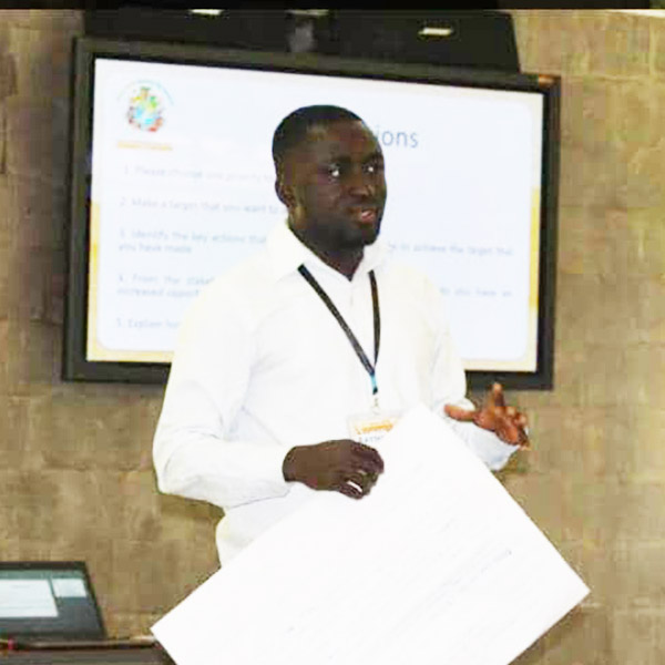 Raymond Owusu-Achiaw